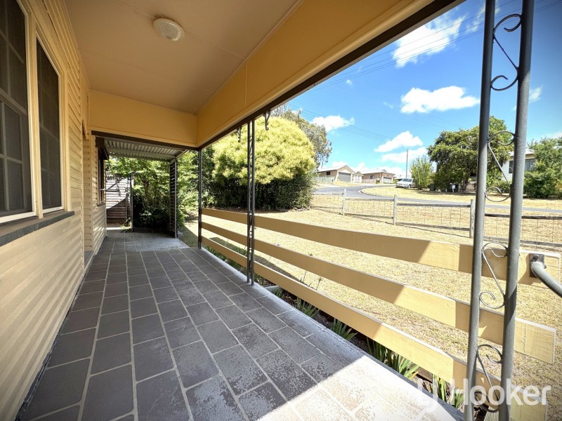54 Lang Street, Inverell NSW 2360