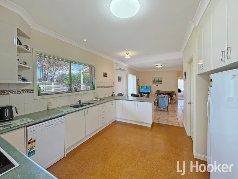 38 Hampton Court, Inverell NSW 2360