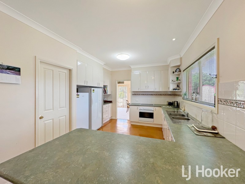 38 Hampton Court, Inverell NSW 2360