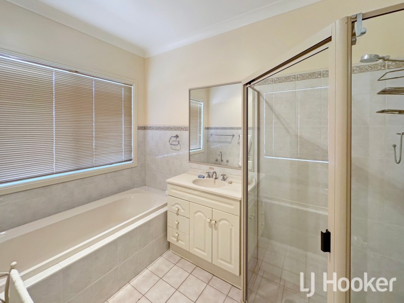 38 Hampton Court, Inverell NSW 2360