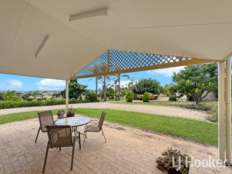 38 Hampton Court, Inverell NSW 2360