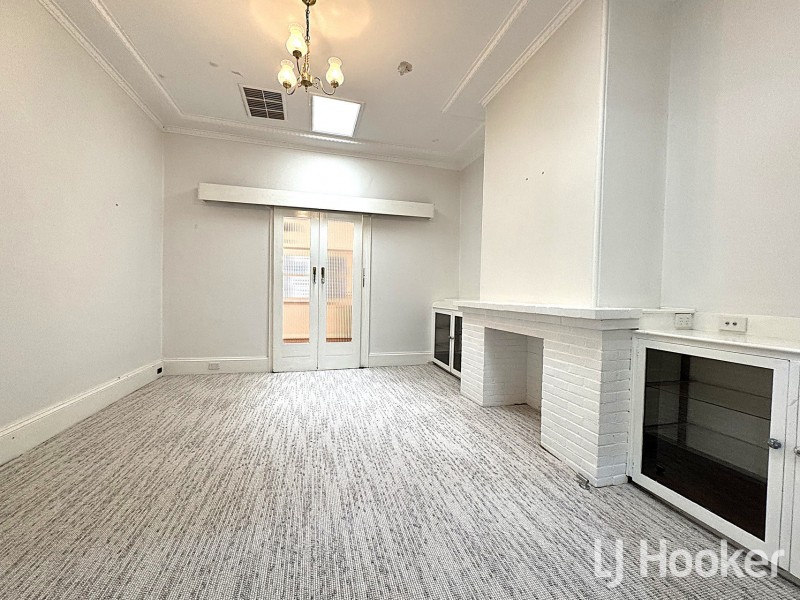 21 Brae Street, Inverell NSW 2360