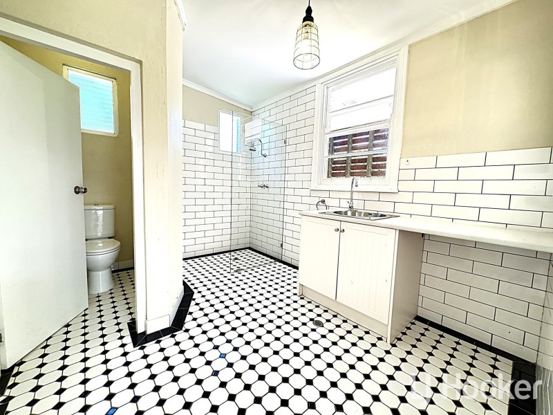21 Brae Street, Inverell NSW 2360
