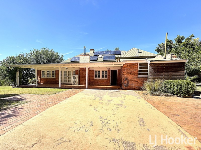 21 Brae Street, Inverell NSW 2360