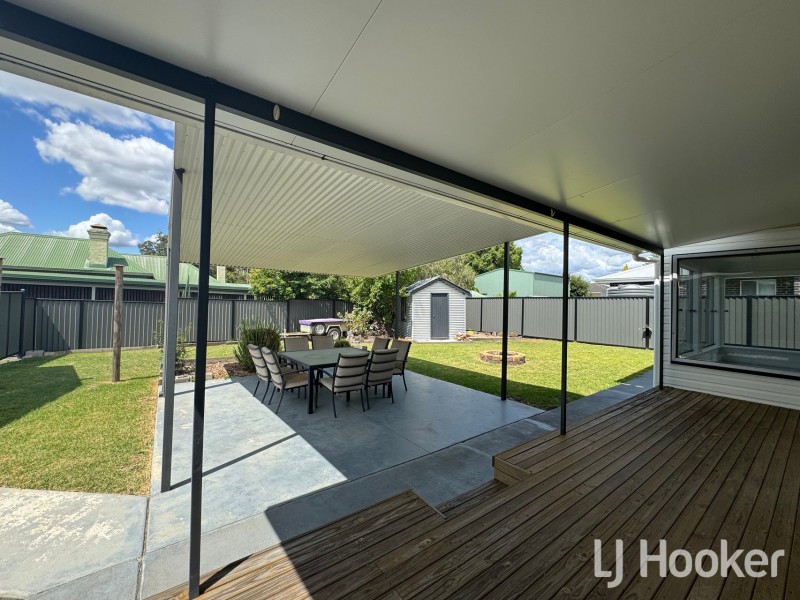 102 Lawrence Street, Inverell NSW 2360