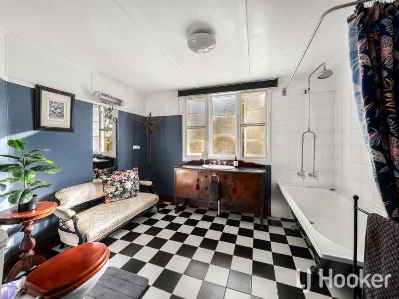 37 Blair Athol Road, Inverell NSW 2360