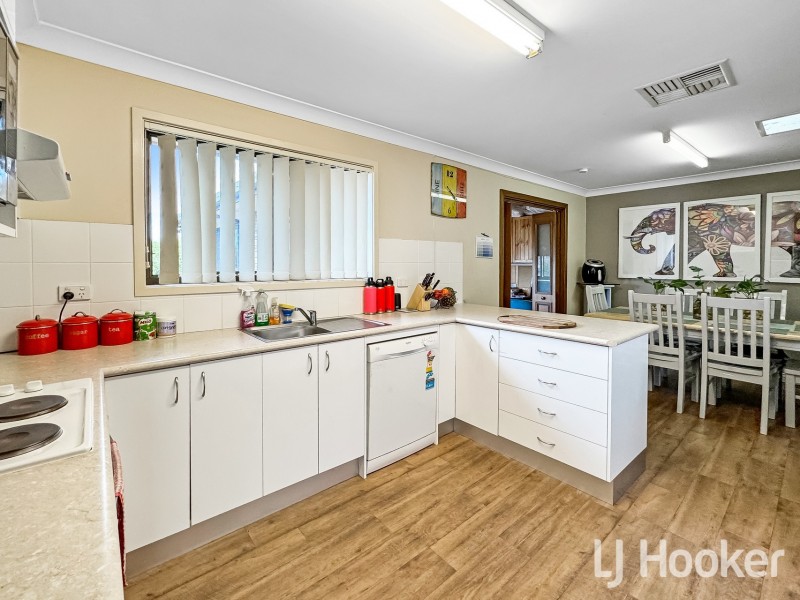 11 Jacaranda Crescent, Inverell NSW 2360