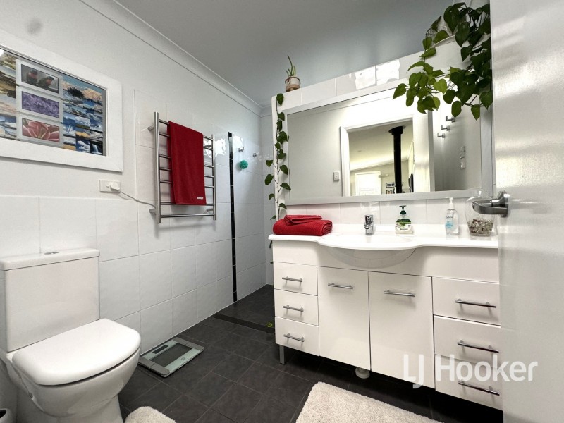 37 Brae Street, Inverell NSW 2360