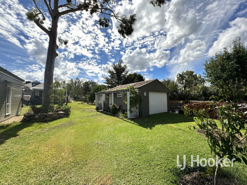 37 Brae Street, Inverell NSW 2360