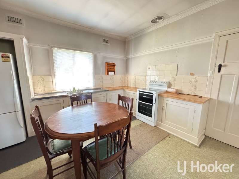 33 Clive Street, Inverell NSW 2360