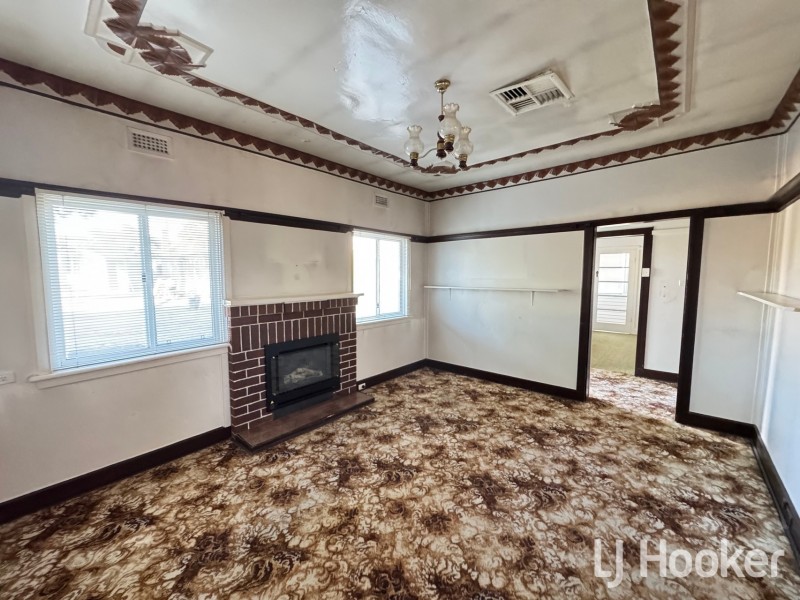 33 Clive Street, Inverell NSW 2360