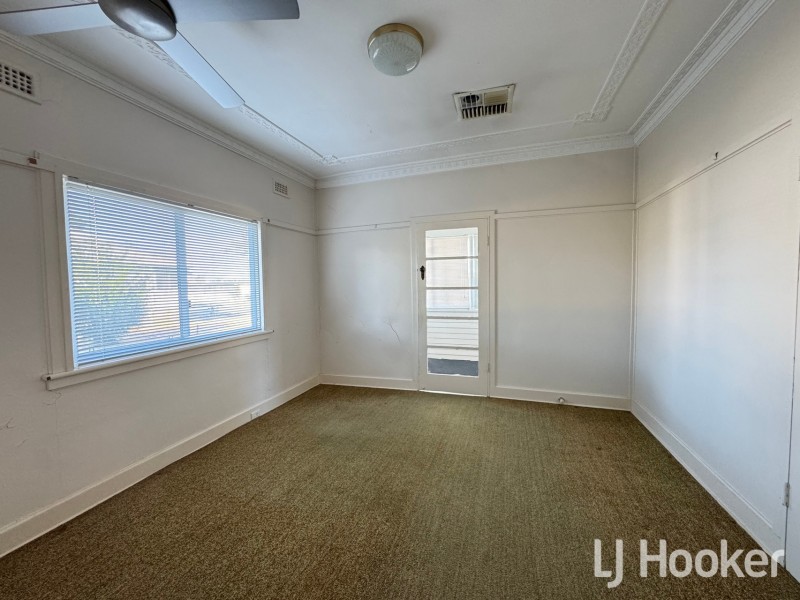 33 Clive Street, Inverell NSW 2360