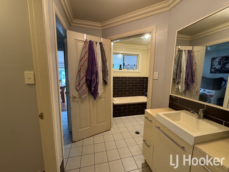 27 Airport Road, Gilgai NSW 2360