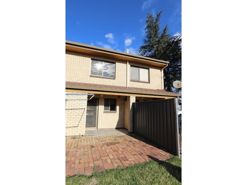 2/13 Warialda Road, Inverell NSW 2360