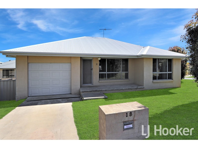 18 Lake Inverell Drive, Inverell NSW 2360
