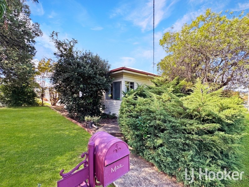 10 Carlyle Street, Inverell NSW 2360