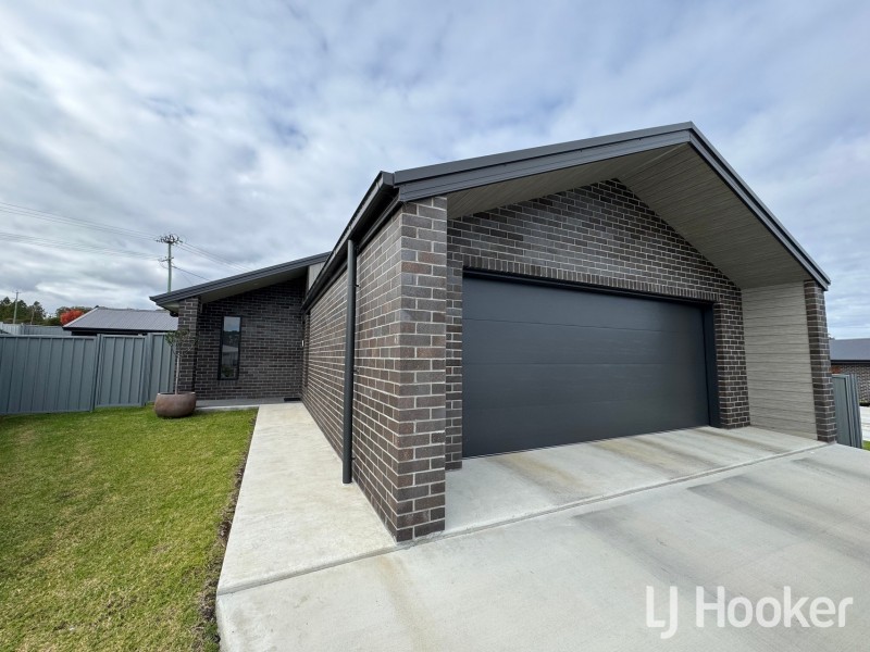 77 Mather Street, Inverell NSW 2360