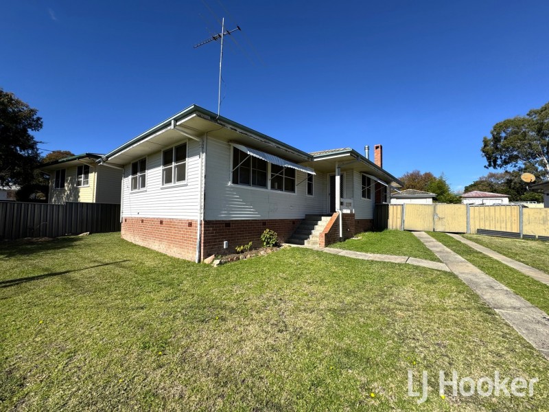 42 Gilchrist Street, Inverell NSW 2360