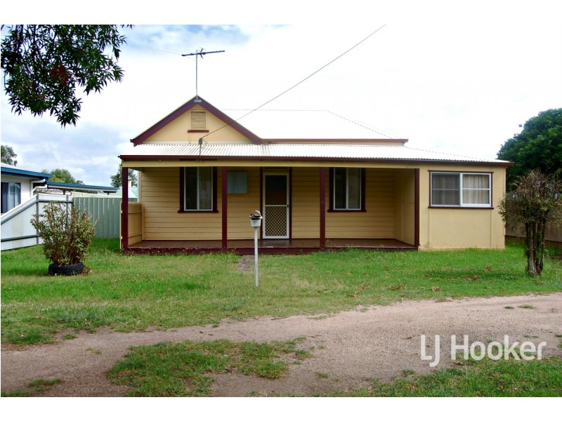 54 Chester Street, Inverell NSW 2360