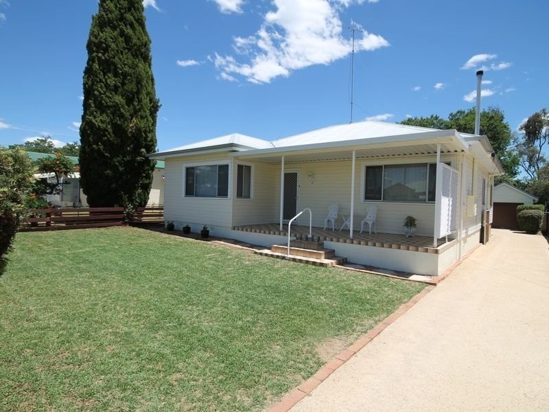 70 Rose Street, Inverell NSW 2360