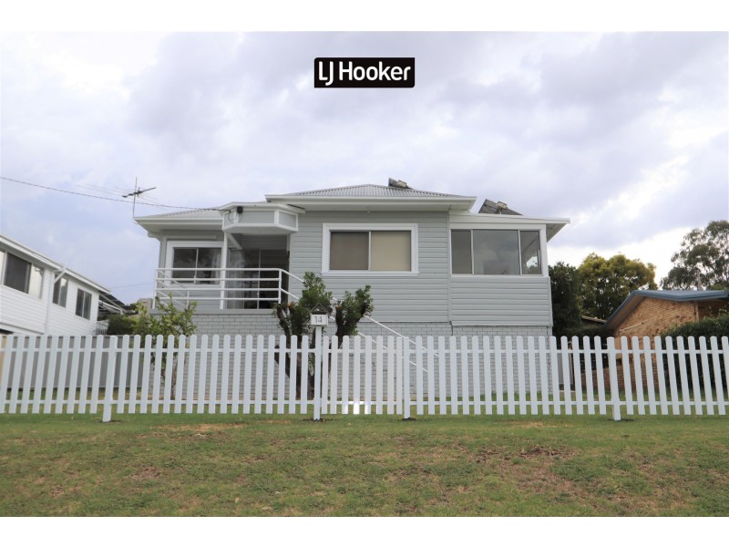 14 Queens Terrace, Inverell NSW 2360