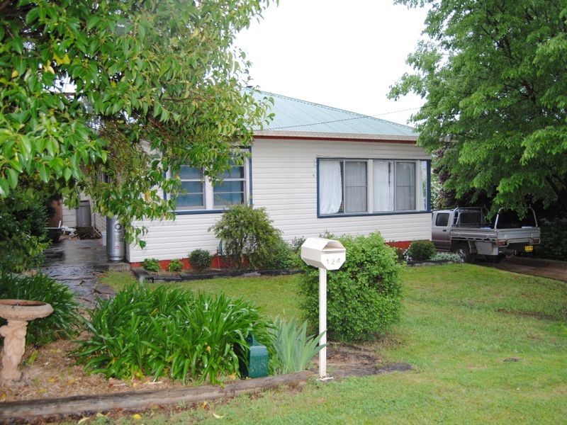124 Brae Street, Inverell NSW 2360