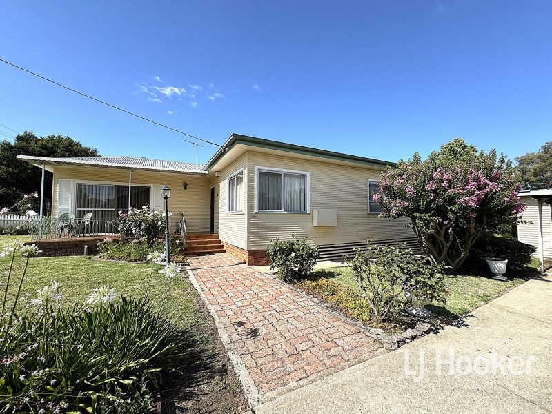 70 Moore Street, Inverell NSW 2360
