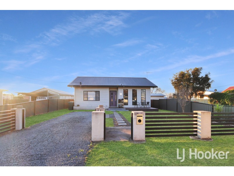 16 Bennett Street, Inverell NSW 2360