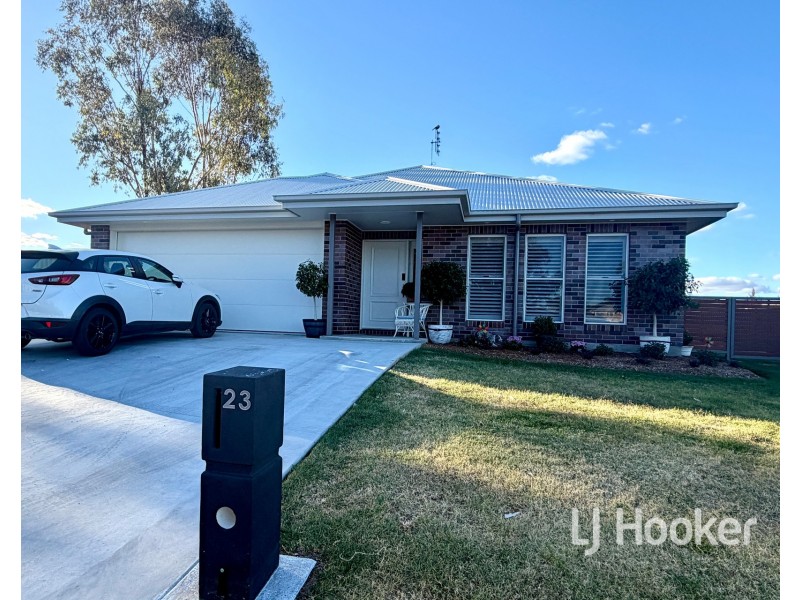 23 Terry Drive, Inverell NSW 2360