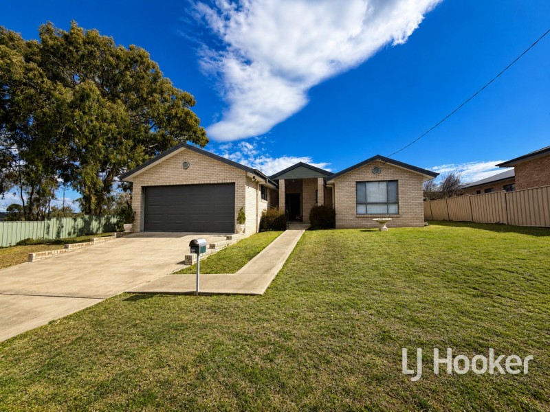 24 Harland Street, Inverell NSW 2360