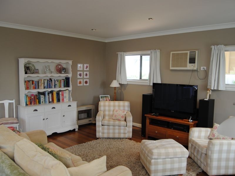 15 Chisholm Street, Inverell NSW 2360