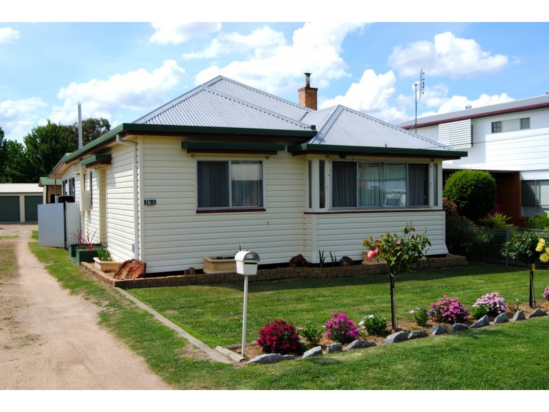 70 Oswald Street, Inverell NSW 2360