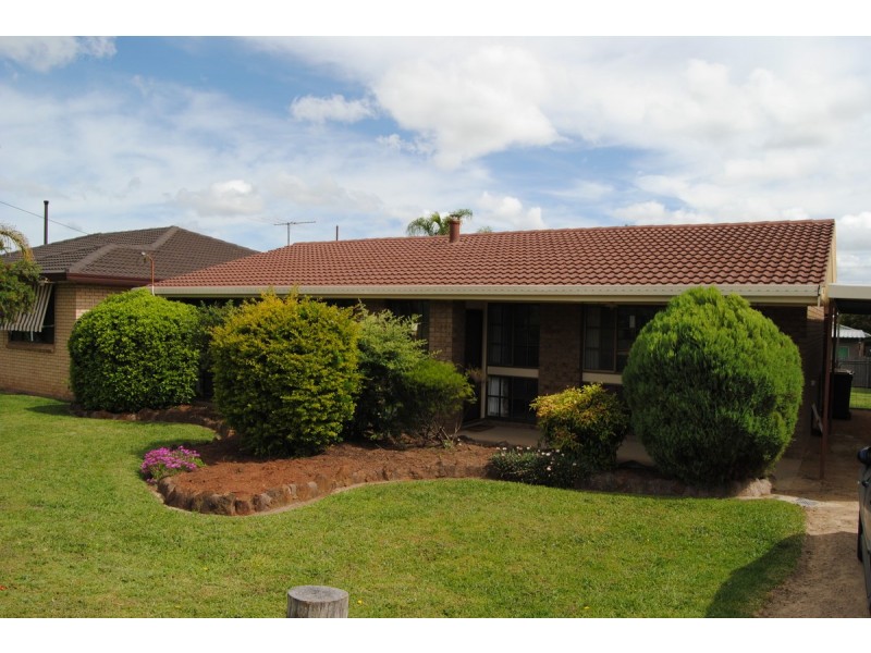 13 Lauder Street, Inverell NSW 2360