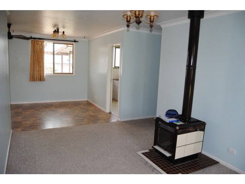 13 Lauder Street, Inverell NSW 2360