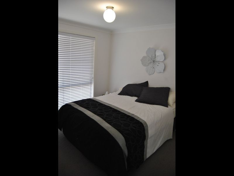 8 Vincent Place, Inverell NSW 2360