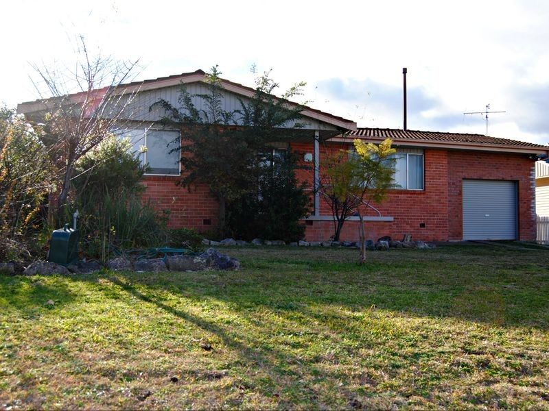 33 Lewin Street, Inverell NSW 2360