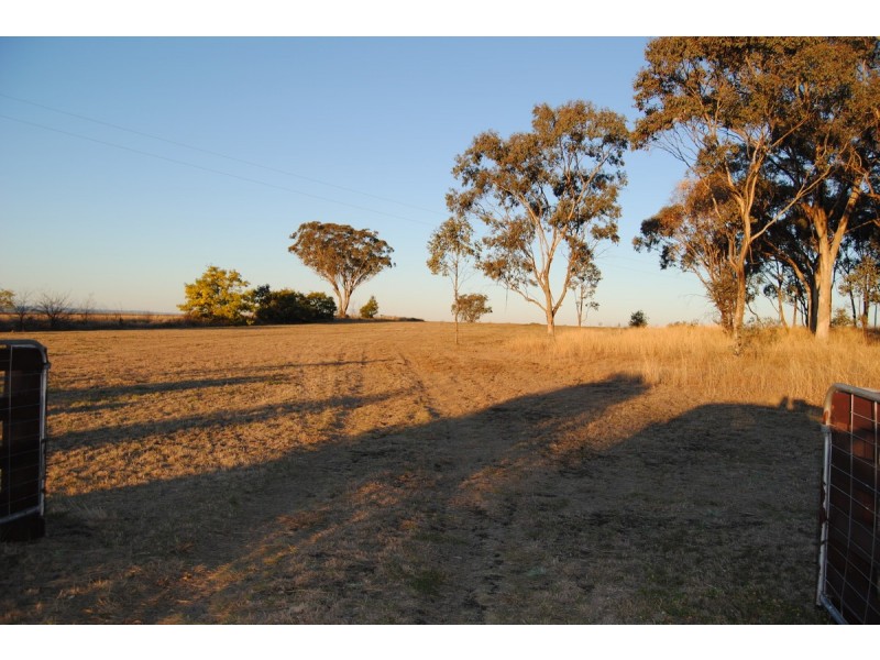 9 Masons Lane, Inverell NSW 2360