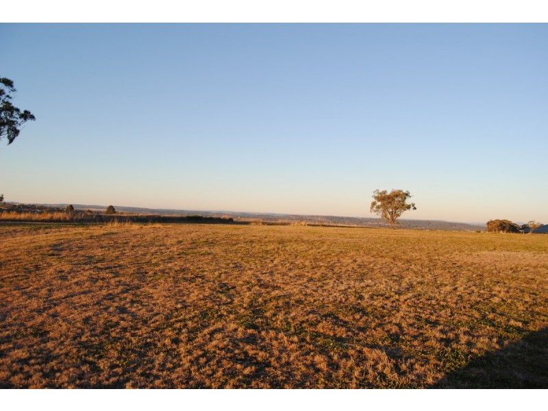 9 Masons Lane, Inverell NSW 2360