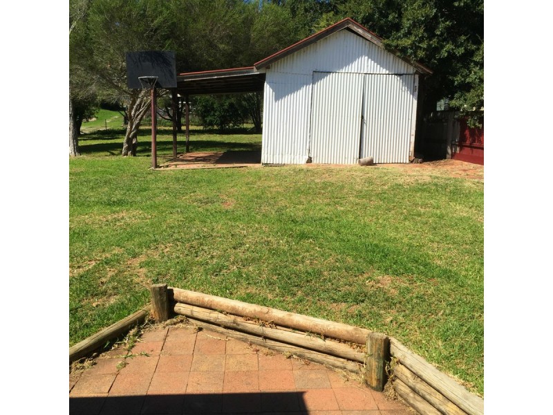 129 Brae Street, Inverell NSW 2360