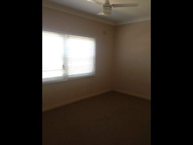 1/3 Corner of Evans & Campbell Str, Inverell NSW 2360