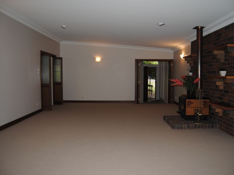 31 Butler Street, Inverell NSW 2360