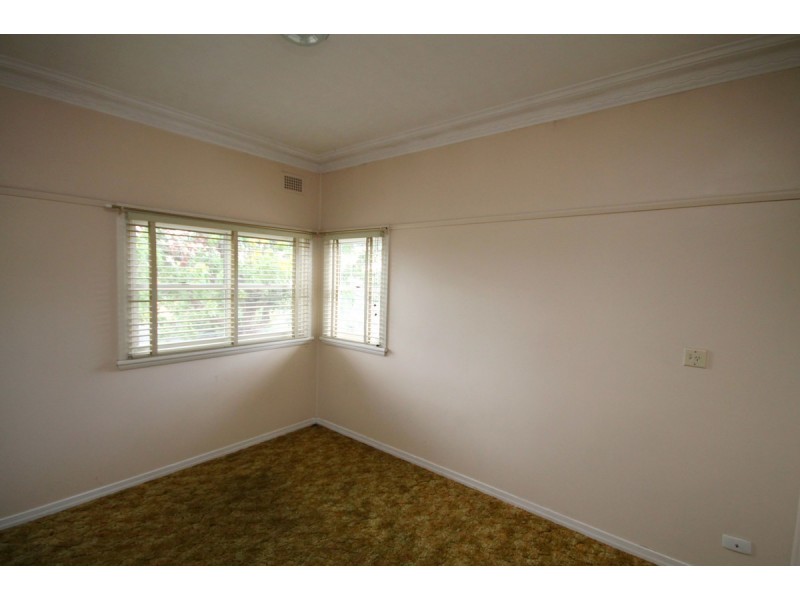 61 Clive Street, Inverell NSW 2360