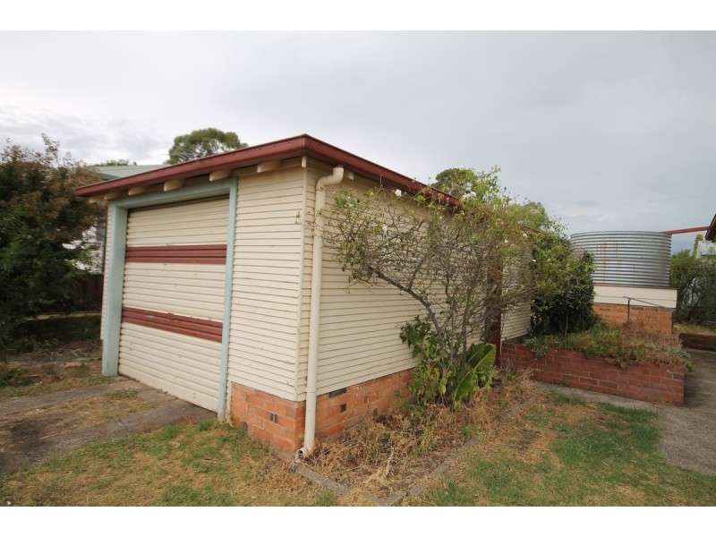 61 Clive Street, Inverell NSW 2360