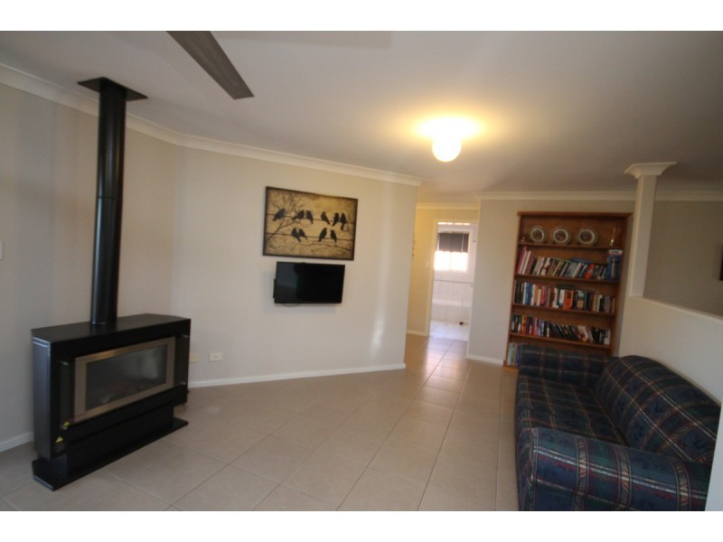 10 Crestview Place, Inverell NSW 2360