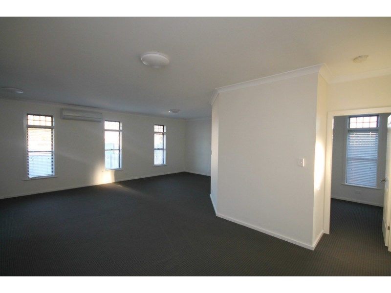 17B Andrew Street, Inverell NSW 2360