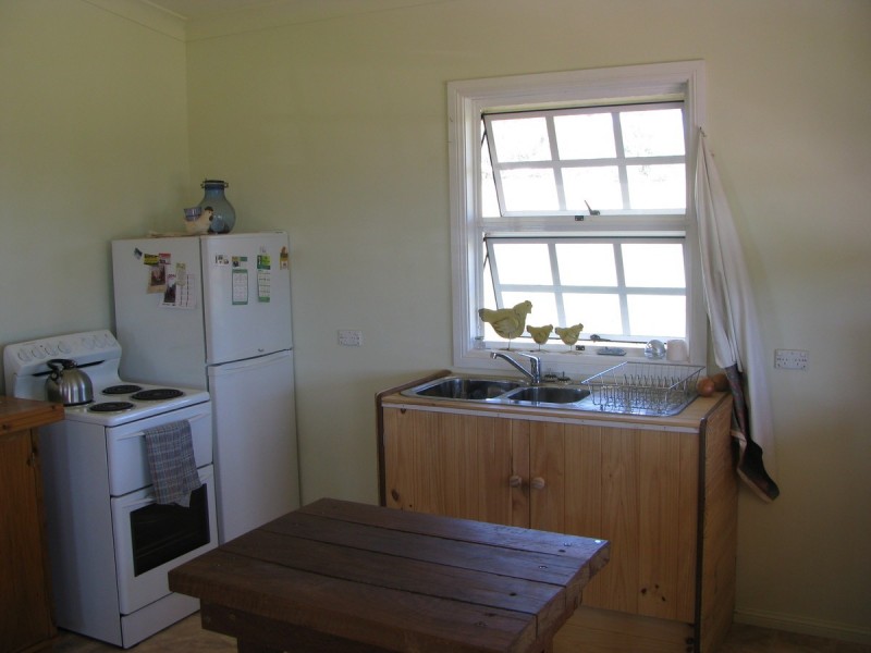 16 Ditzells Drive, Inverell NSW 2360