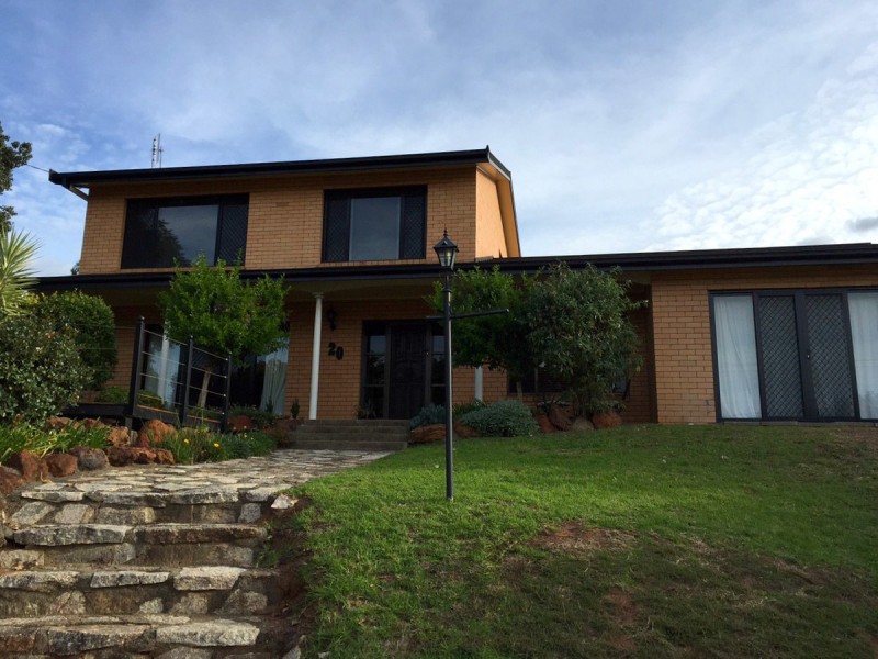 20 Howard Street, Inverell NSW 2360