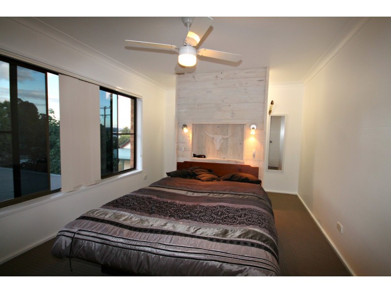 52 King Street, Inverell NSW 2360