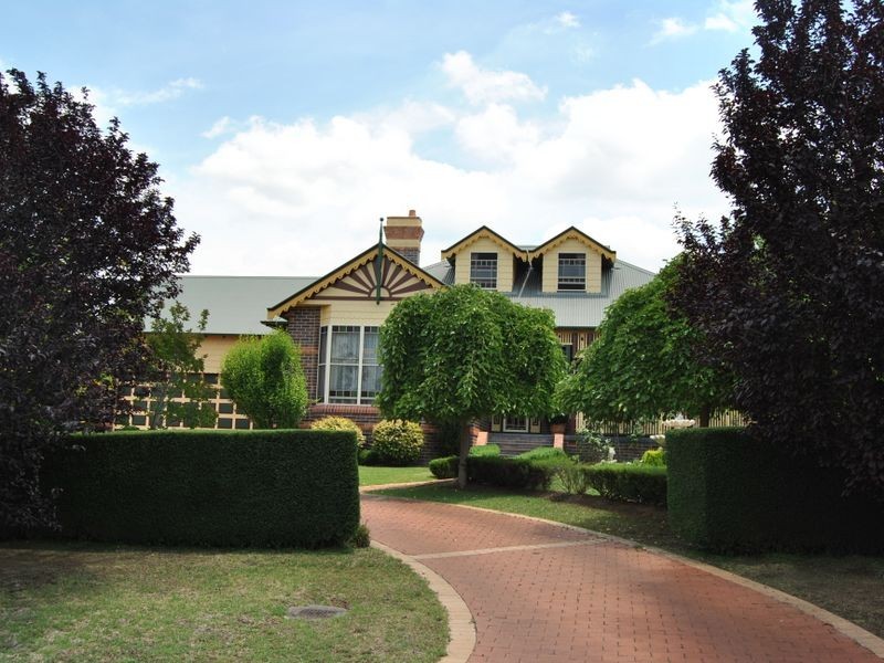 79 Gordon Street, Inverell NSW 2360