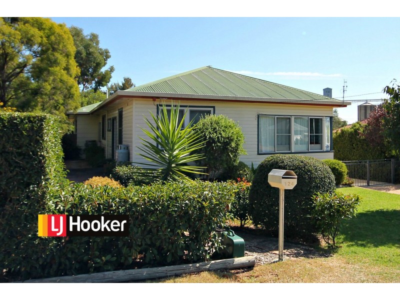 124 Brae Street, Inverell NSW 2360